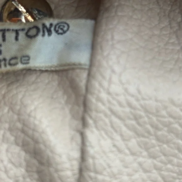 Louis Vuitton Monogram Trousse Toilette 28 Crossbody - Picture 11 of 15